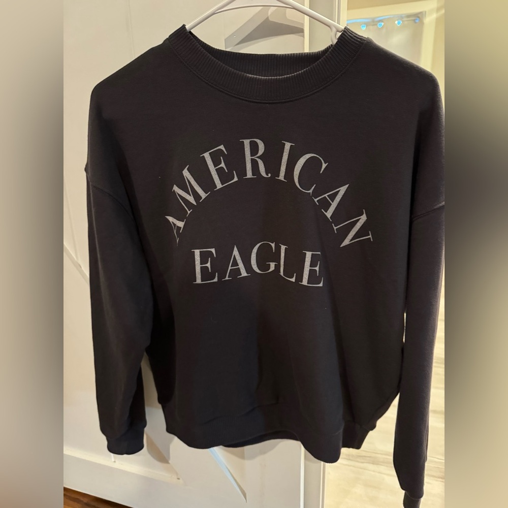 American Eagle Crewneck Size Small Color Black